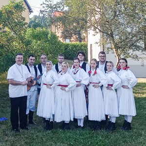 Biskup Šaško blagoslovio obnovljenu kapelu sv. Ane u Desiniću